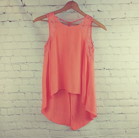 buttons Tops - BUTTONS PEACHY SUMMER TOP